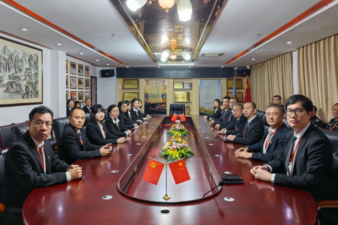 中共金田陽光投資集團黨委開展《揮灑激情 點燃夢想丨中華體育精神魅力盛放》主題教育活動 中共金田陽光投資集團黨委開展《揮灑激情 點燃夢想丨中華體育精神魅力盛放》主題教育活動